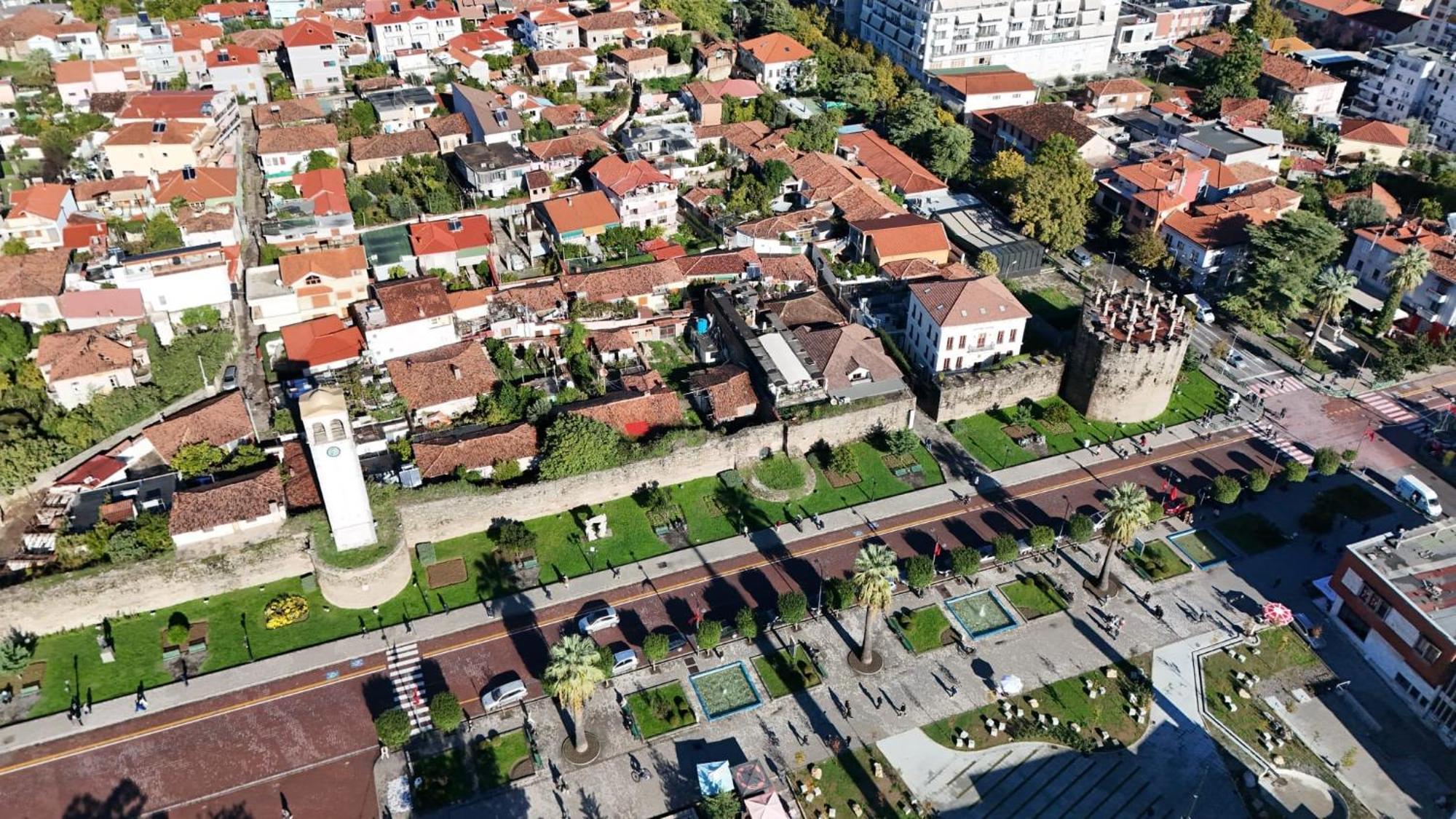 Hotel Guri Elbasan Esterno foto