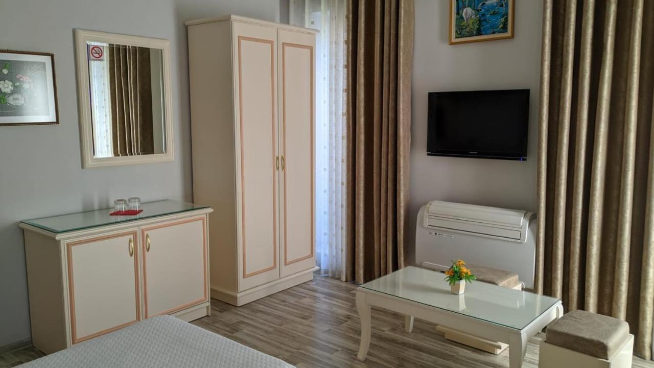 Hotel Guri Elbasan Esterno foto